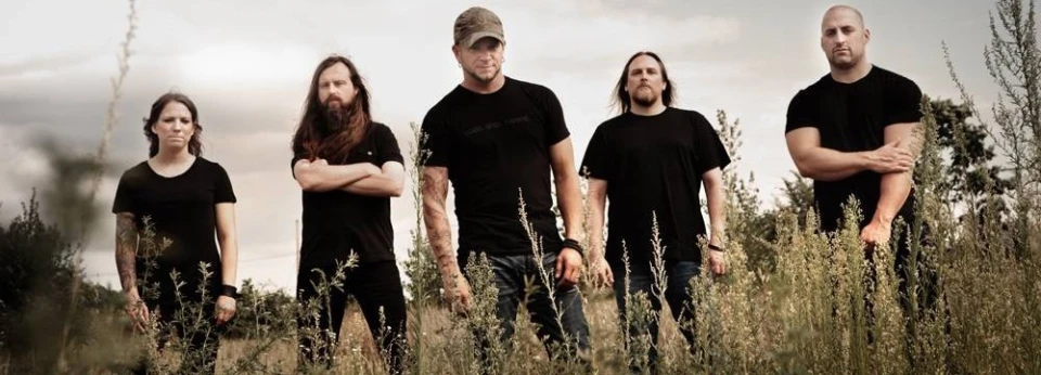 All That Remains пуснаха бруталната нова песен "F**k Love"