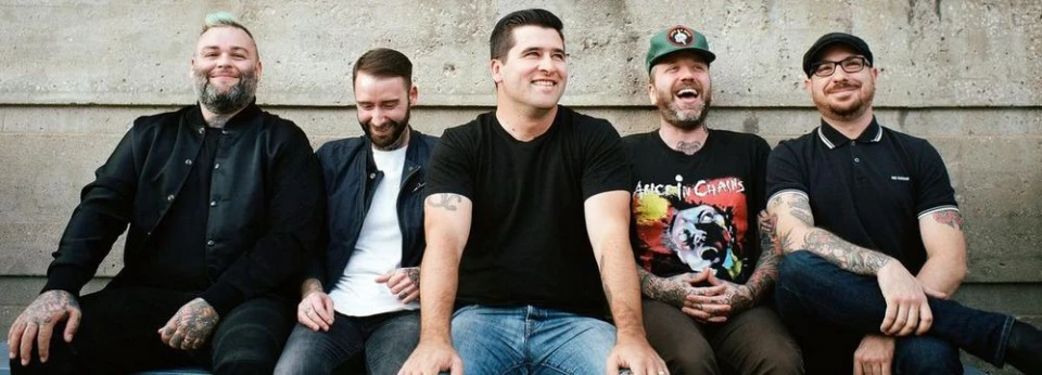 Alexisonfire направиха премиера на видеото към "Familiar Drugs"