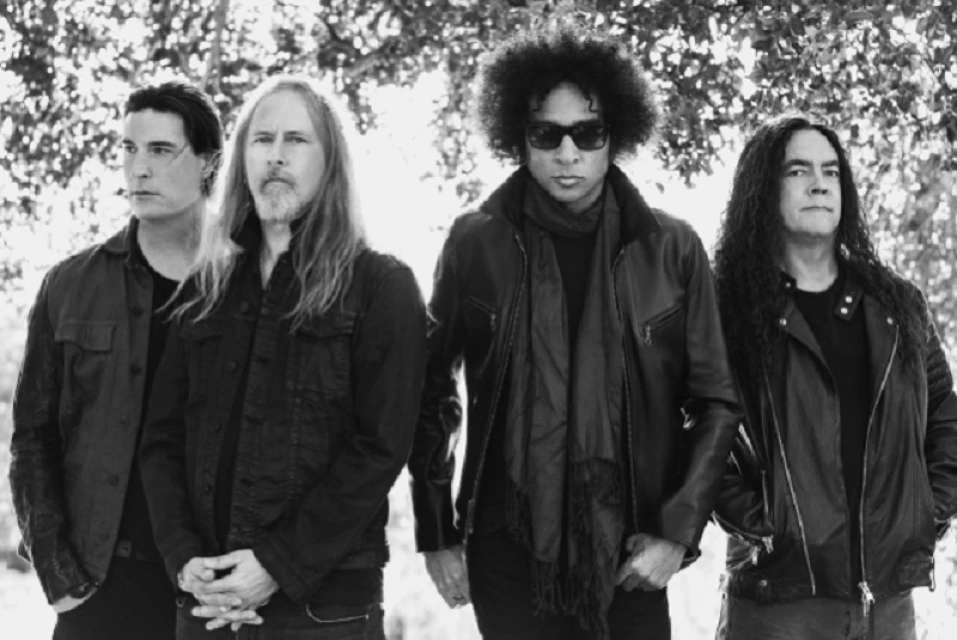 Alice In Chains отмениха турнето си, Шон Кини има здравословни проблеми