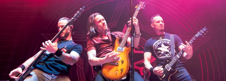 Alter Bridge пуснаха видеоклипа на рядка песен от 2004