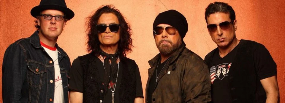 Black Country Communion пуснаха видеото към песента "Love Remains"