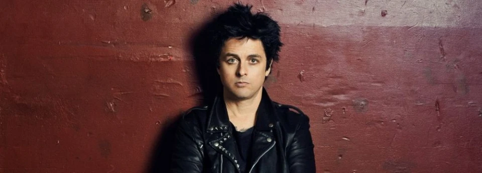 Billie Joe Armstrong с кавър на "I Think We're Alone Now"