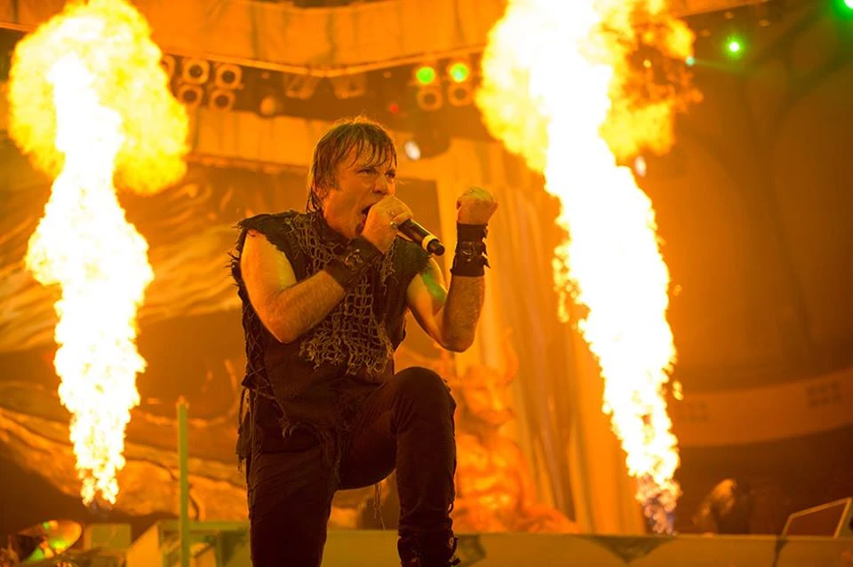 Maiden не могат да концертират, но Bruce ще пълни залите сам