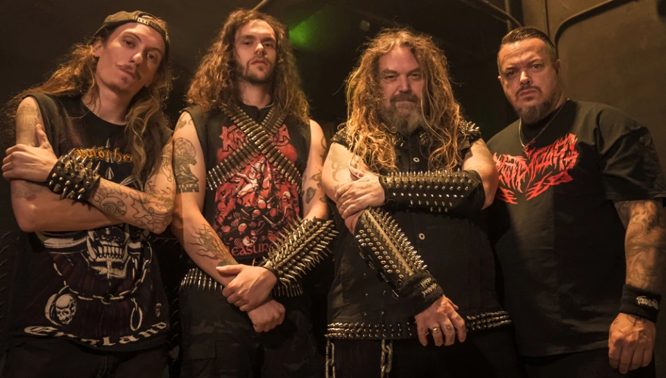 Cavalera ще свирят Sepultura в Маймунарника!