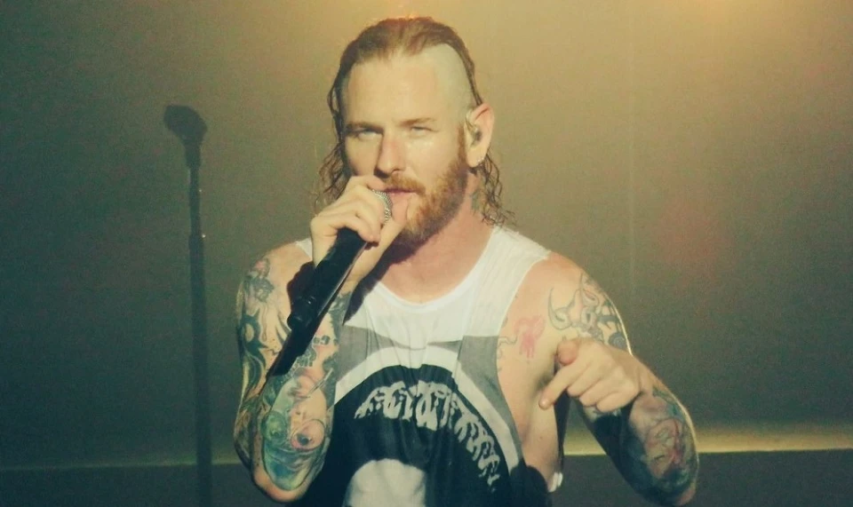 Соло турнето на Corey Taylor се случва, вижте страхотните фен видеа