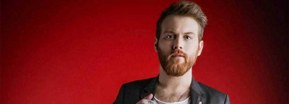 Вокалът на Asking Alexandria Danny Worsnop пусна свое солово парче