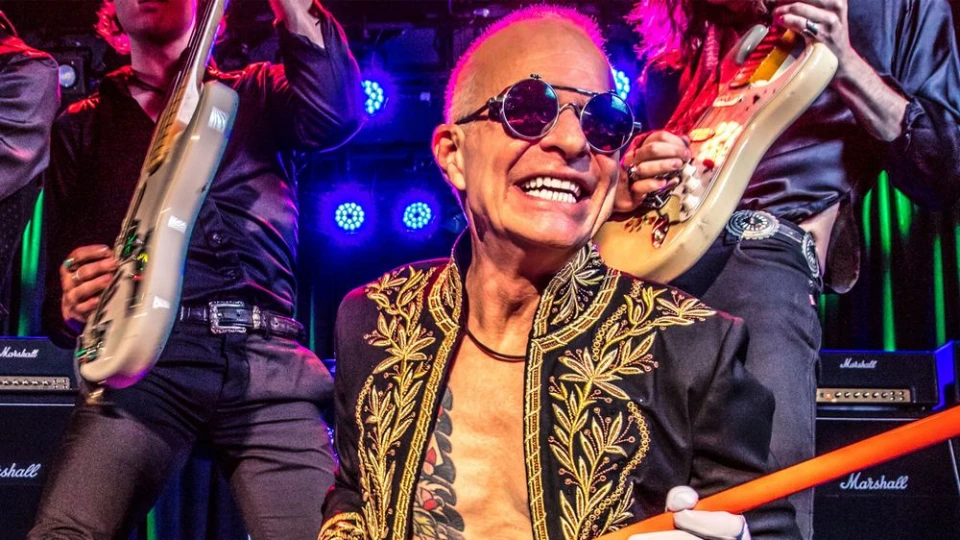 Чуй новия сингъл на David Lee Roth - "Giddy Up"