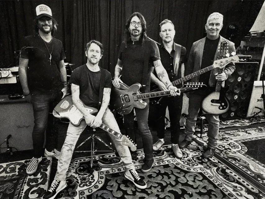 Отличен старт за новия албум на Foo Fighters в Обединеното кралство