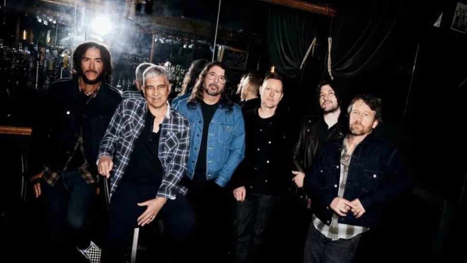 Foo Fighters пуснаха нова песен: "Caught in the Echo"
