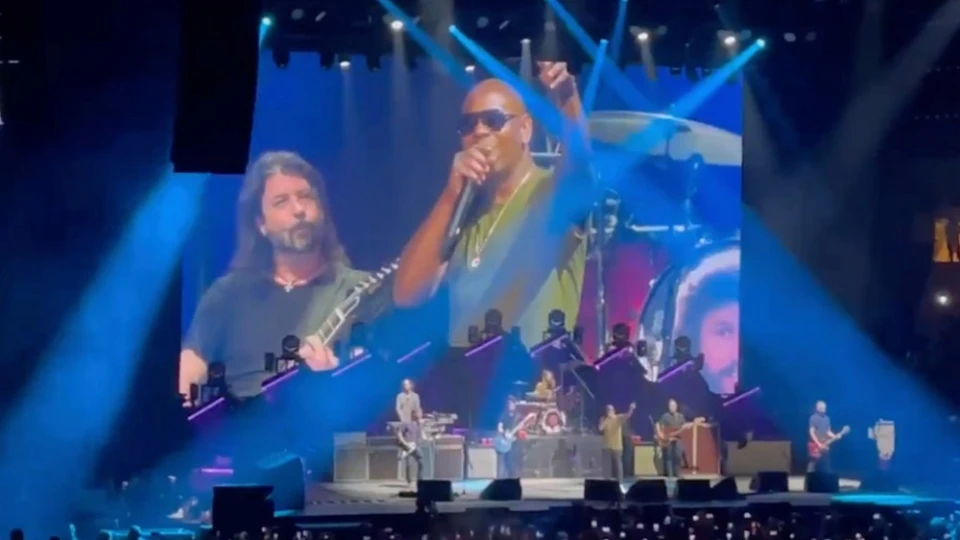 Foo Fighters с изненада на първия си голям концерт след локдауна
