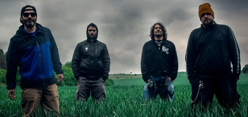Fyeld показаха видеото към парчето "If It Bleeds"