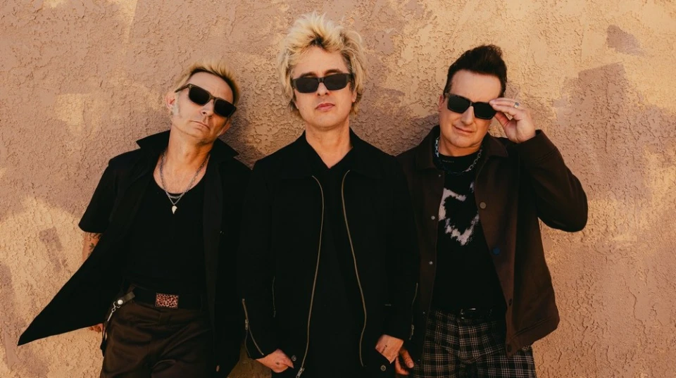 Излезе новият албум на Green Day - Saviors, заедно със сингъла "Bobby Sox"
