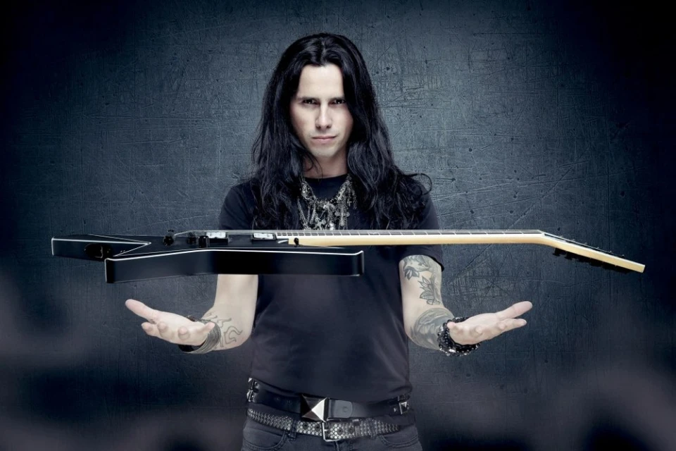 Соловият албум на Gus G. излиза през април