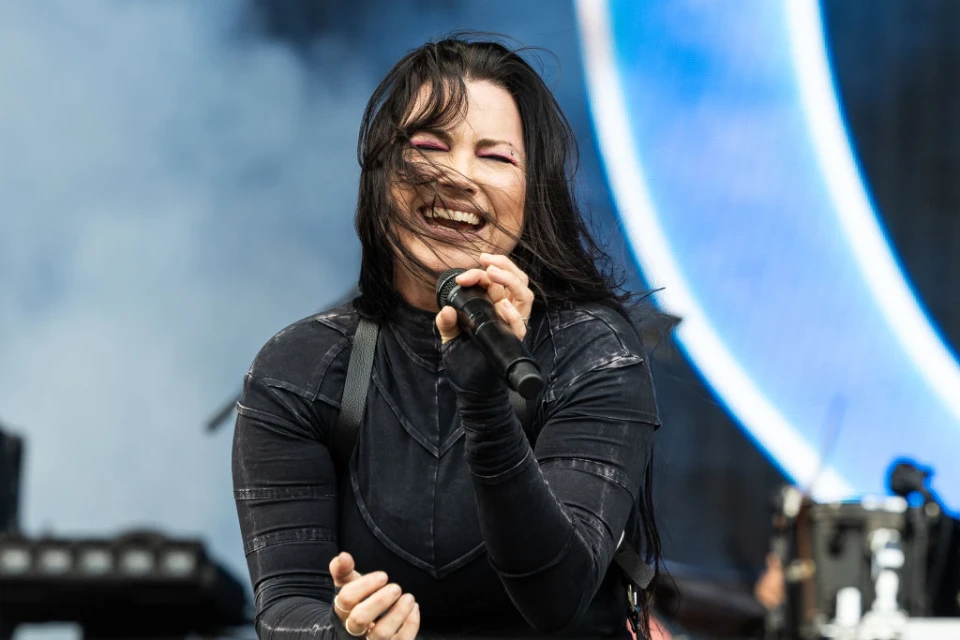 Ейми Лий от Evanescence: "Залети сме от толкова много информация, че истината сякаш се продава"