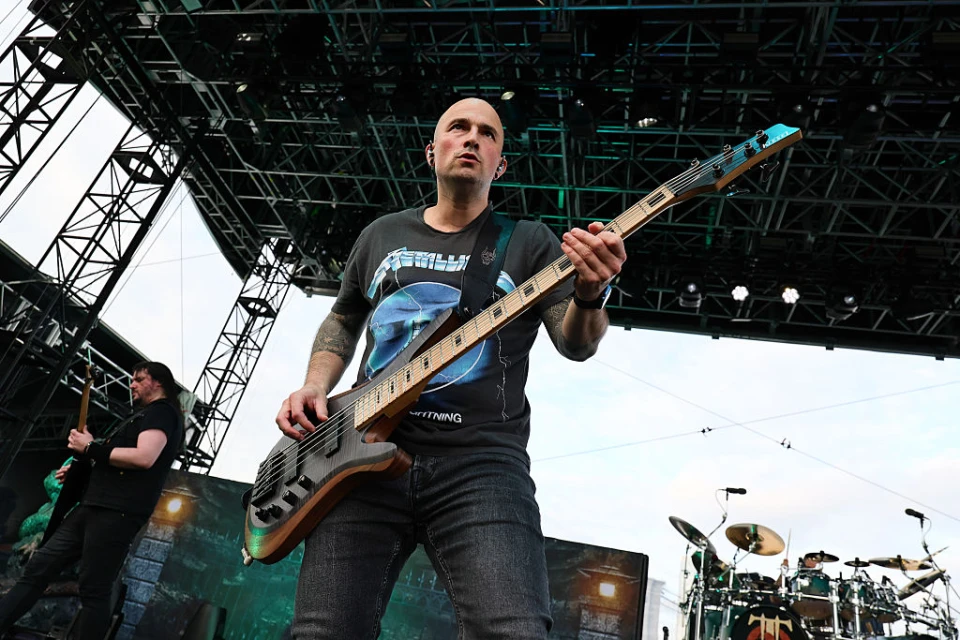 Паоло Греголето от Trivium за новия барабанист Алекс Рюдингер: "Той е машина"