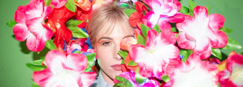 Hayley Williams представи Petals For Armor II - чуй всички песни от албумa