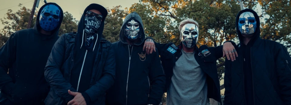 Hollywood Undead ще пристигнат в България утре рано сутринта