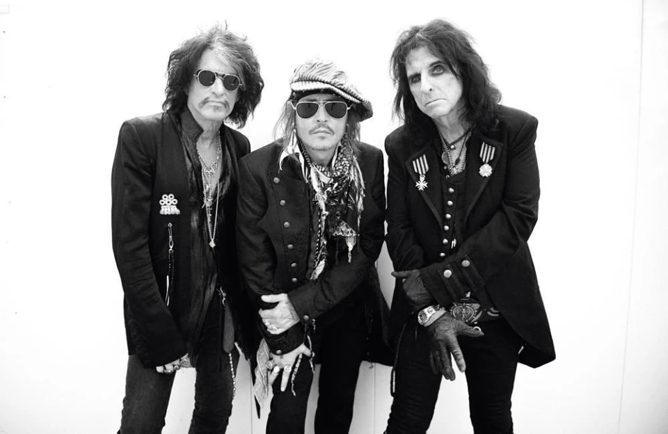 Джони Деп е с контузен глезен, Hollywood Vampires отменят концерти в САЩ