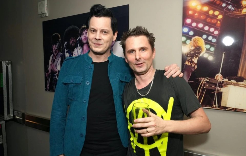 Мат Белами (MUSE) след среща с Джак Уайт: “По дяволите! Все още сме тук!”