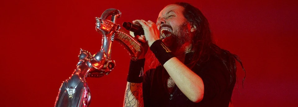 Jonathan Davis от Korn показа видеото към "What It Is", обяви соло турне