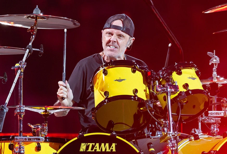 Ларс коментира пред Хауърд Стърн няколко много любопитни новини около Metallica