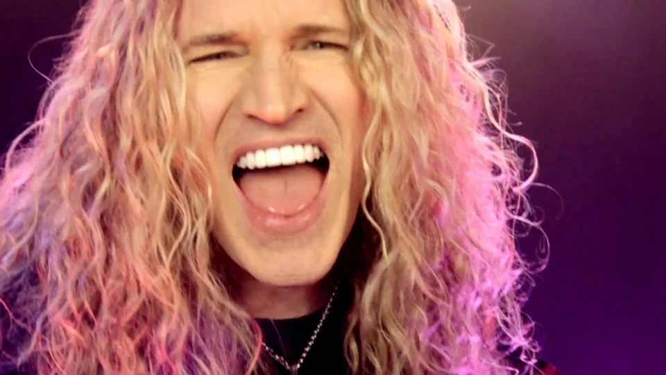 Вокалистът на Great White с акустичен кавър на Dream On