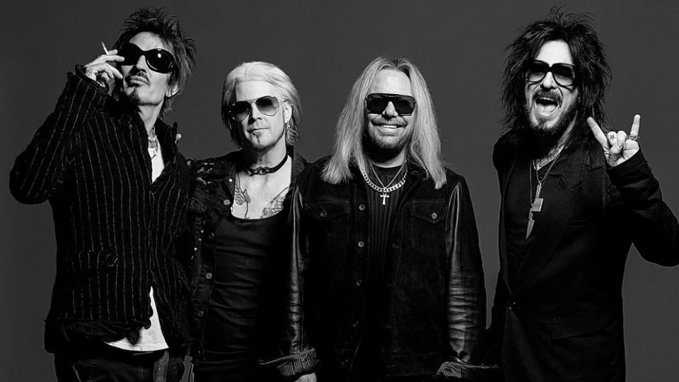 Mötley Crüe залагат на "олд скул" звучене за новата си музика