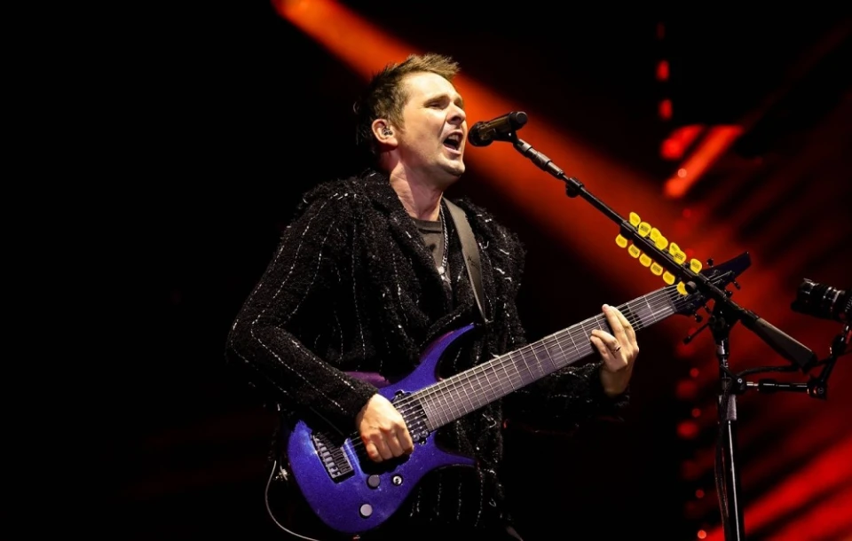 Muse споделиха част от новия си сингъл “Be With You”