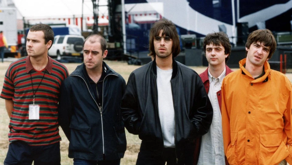 Oasis с документален филм за двата си най-велики концерта