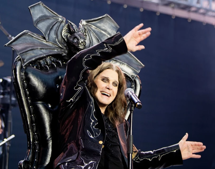 Прощалният концерт на Ози и Black Sabbath се превърна в абсолютен триумф за сетивата
