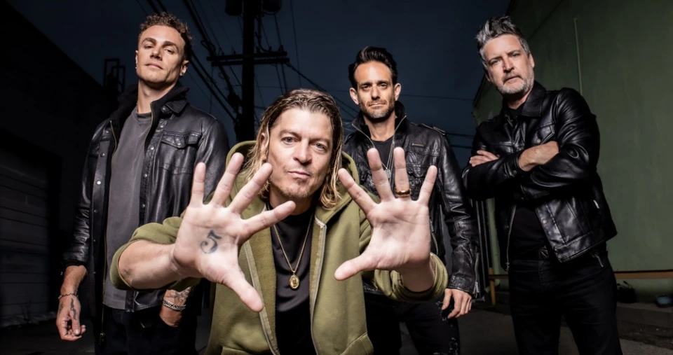 Puddle of Mudd пуснаха видеоклипа към песента "Free"