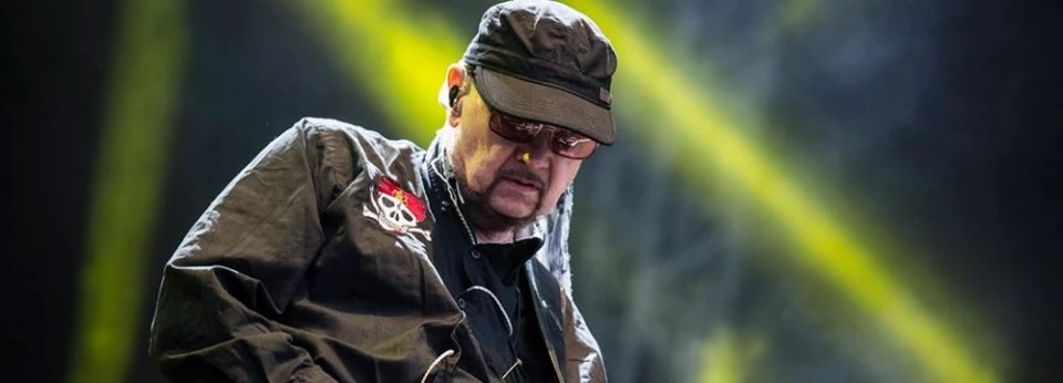 Китаристът на Saxon Paul Quinn с клубен концерт в София
