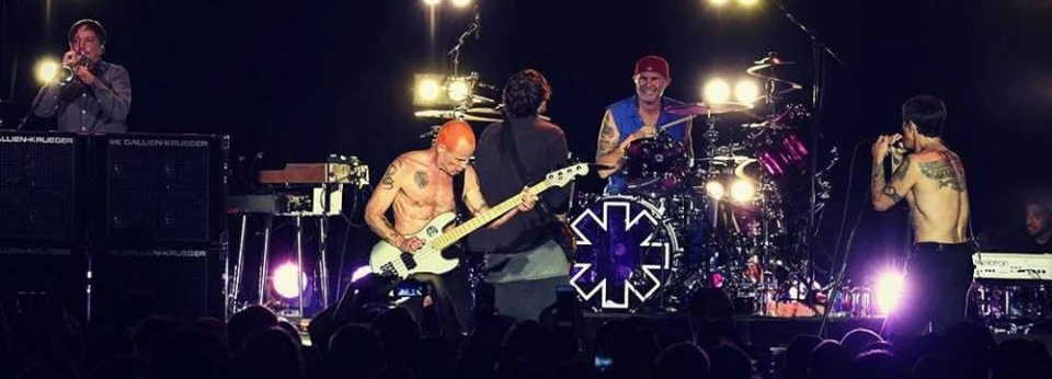 Red Hot Chili Peppers ще излъчват на живо в интернет концерта си в Египет