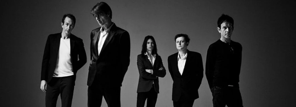 Suede представиха видеото към новото си парче "The Invisibles"