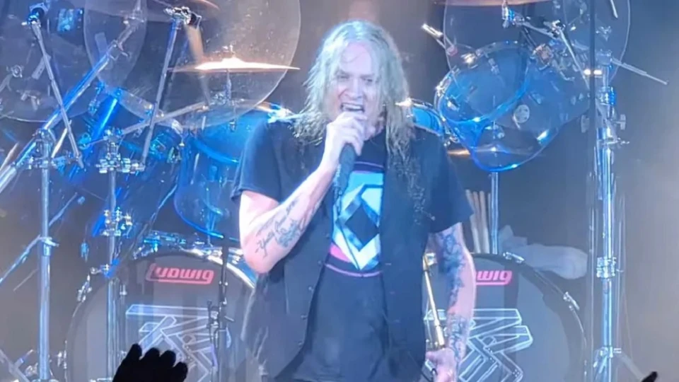 Себастиан Бах изпя “We're Not Gonna Take It” на дебютния си концерт с Twisted Sister