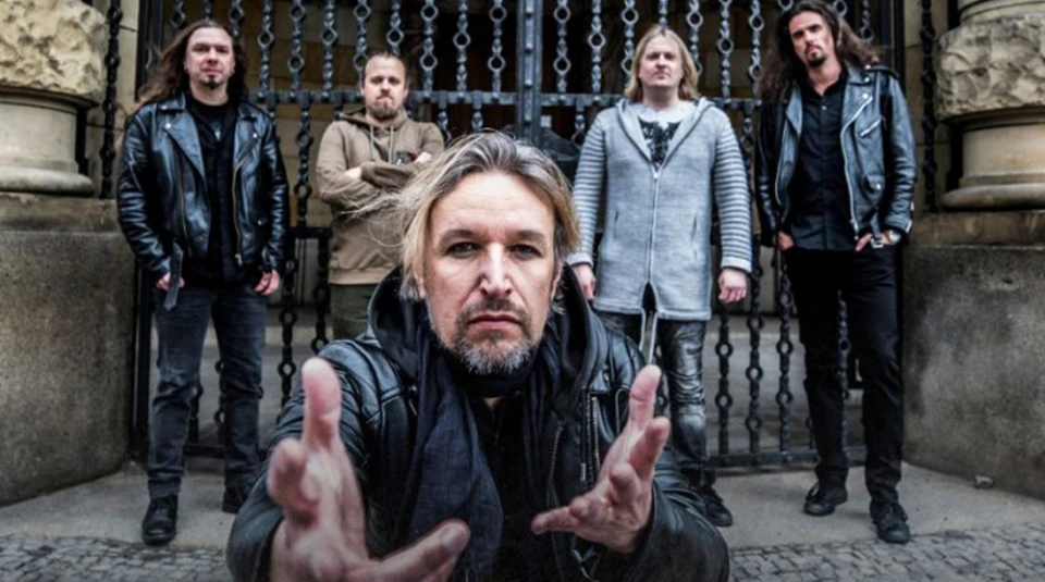 Тази неделя се отправяме на акустично пътешествие със Sonata Arctica и Eleine