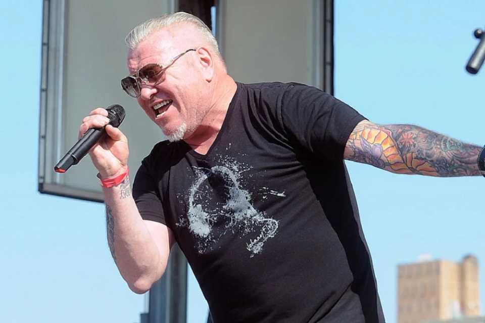 Почина фронтменът на Smash Mouth – Стив Харуел