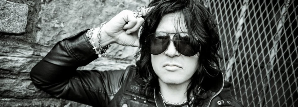 Tom Keifer показа видеото на "The Way Life Goes"