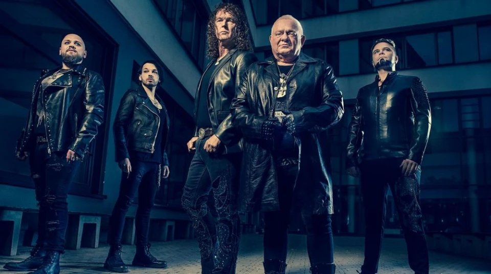 U.D.O. показаха текстовото видео към "Forever Free"