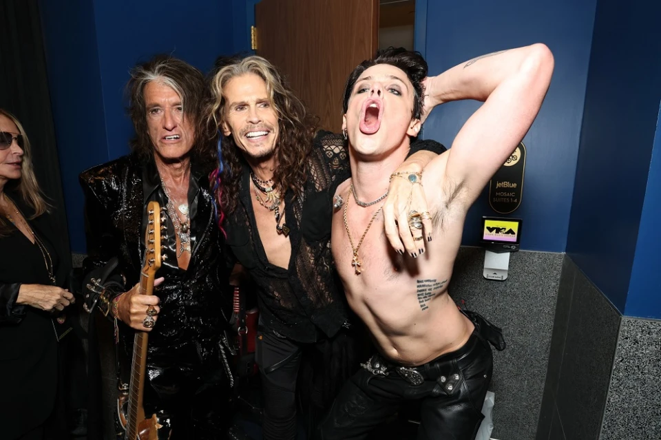 Стивън Тайлър и Джо Пери от Aerosmith с нов сингъл, заедно с Yungblud
