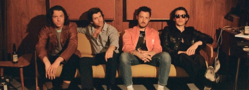 Arctic Monkeys биха Metallica и Foo Fighters за наградата "Най-добра рок група" на Billboard