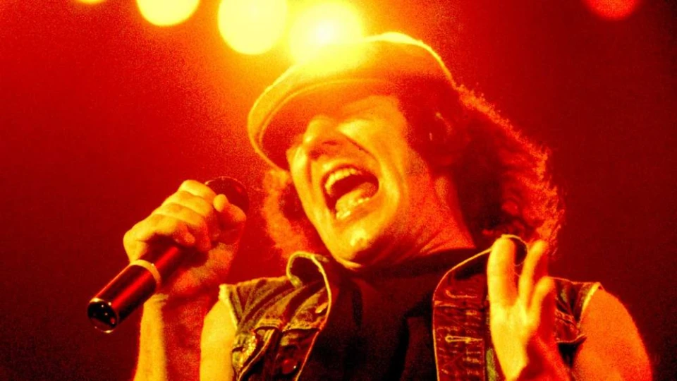 Абсолютната класика "Back In Black" на AC/DC с ключово постижение в YouTube
