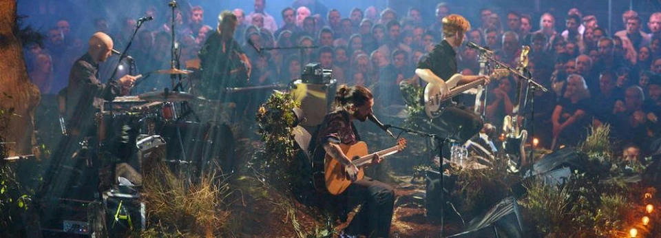 Biffy Clyro показаха MTV Unplugged версията на "Black Chandelier"