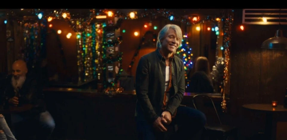 Bon Jovi зарадва феновете си с коледна песен - "Christmas Isn't Christmas"