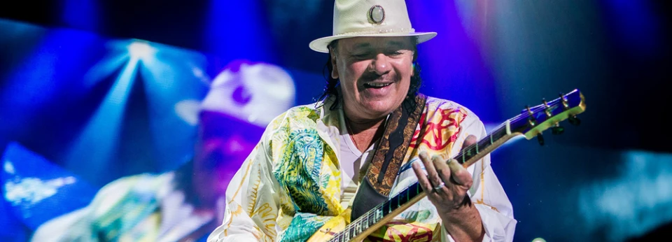 Carlos Santana претърпя сърдечна операция