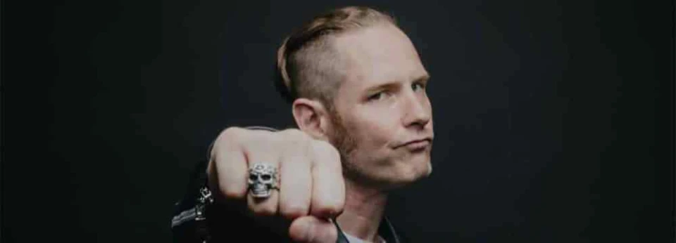 Кори Тейлър си дава още "около пет" години на турнета със Slipknot, след това ще си намери заместник