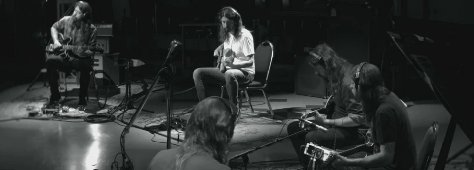 Гледай документалния филм на Dave Grohl "Play"
