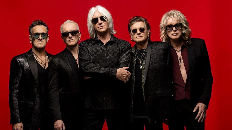 Def Leppard с нов сингъл (“Rejoice”) дни преди концертите си в Лас Вегас
