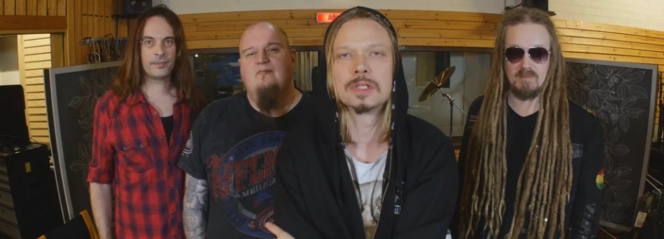 Бивши членове на HIM и Amorphis обединяват сили във Flat Earth