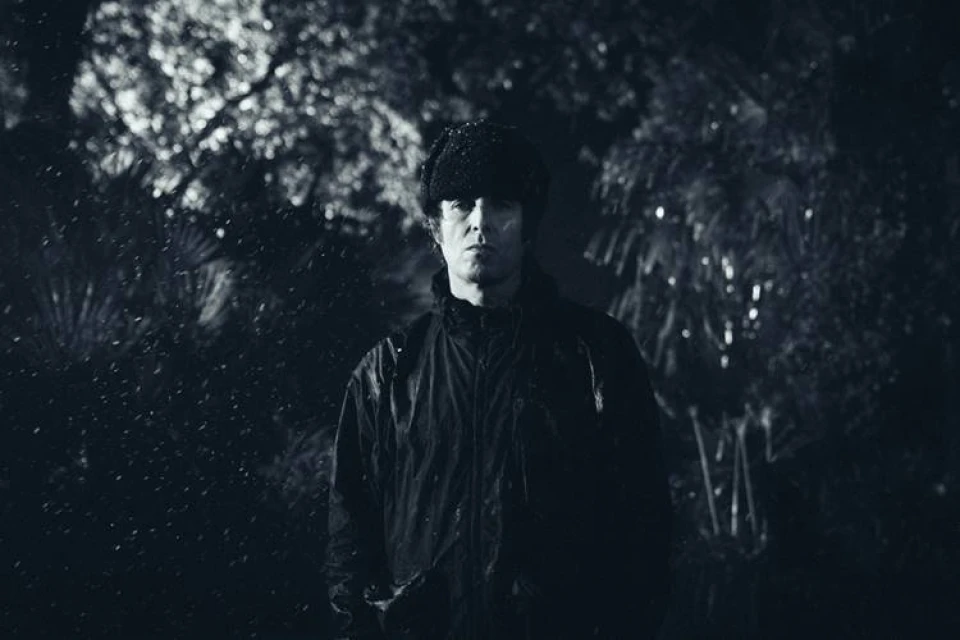 Liam Gallagher в коледна приказка на режисьора на "Peaky Blinders"
